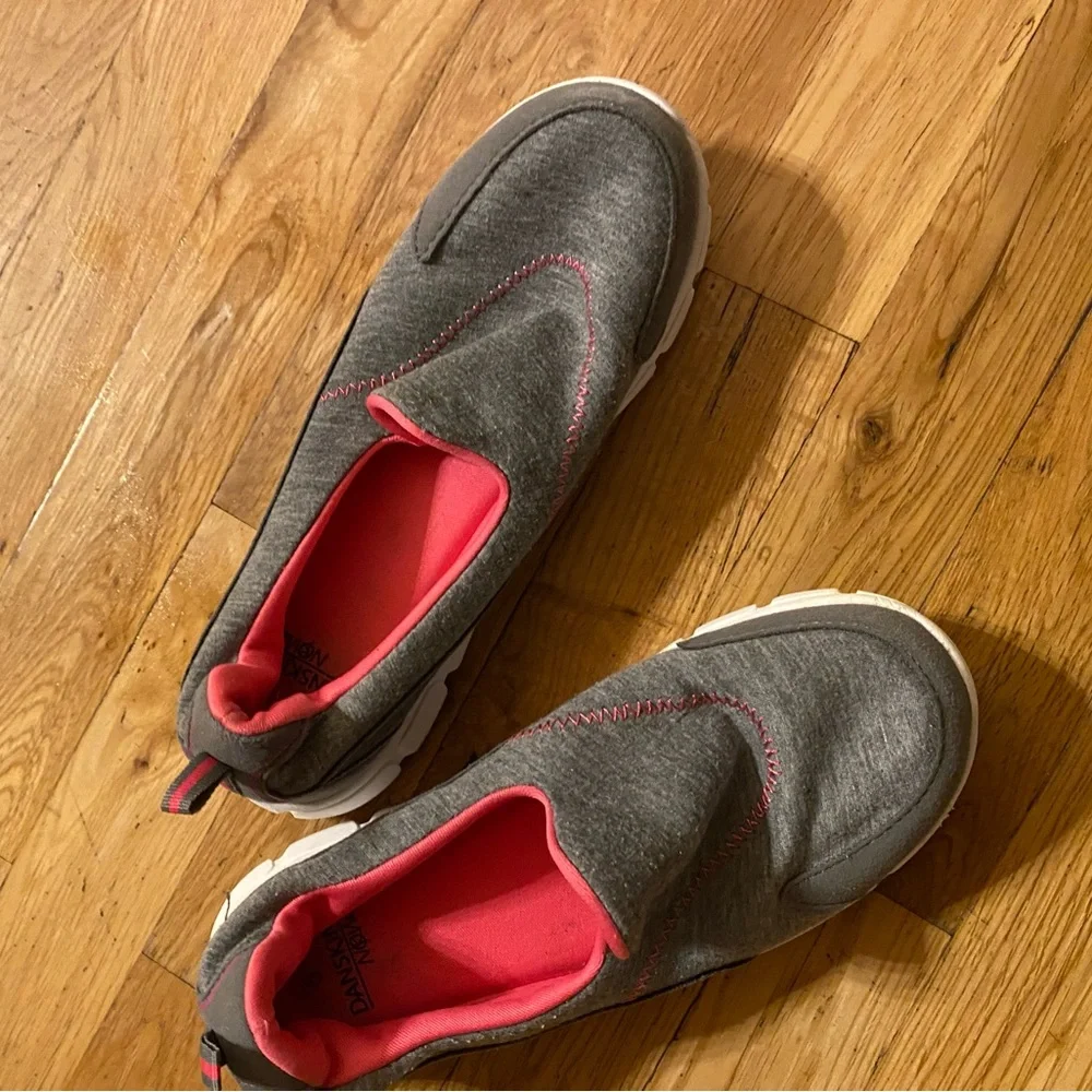 Danskin vintage loafers